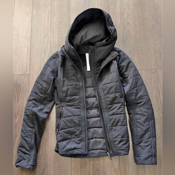 Lululemon jacket size 2 - Picture 1 of 3